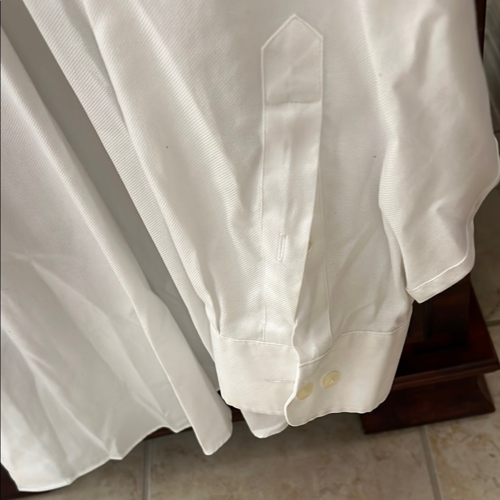Pronto Uomo White Dress Shirt with Long Sleeves and Pointed Collar - Picture 4 of 5